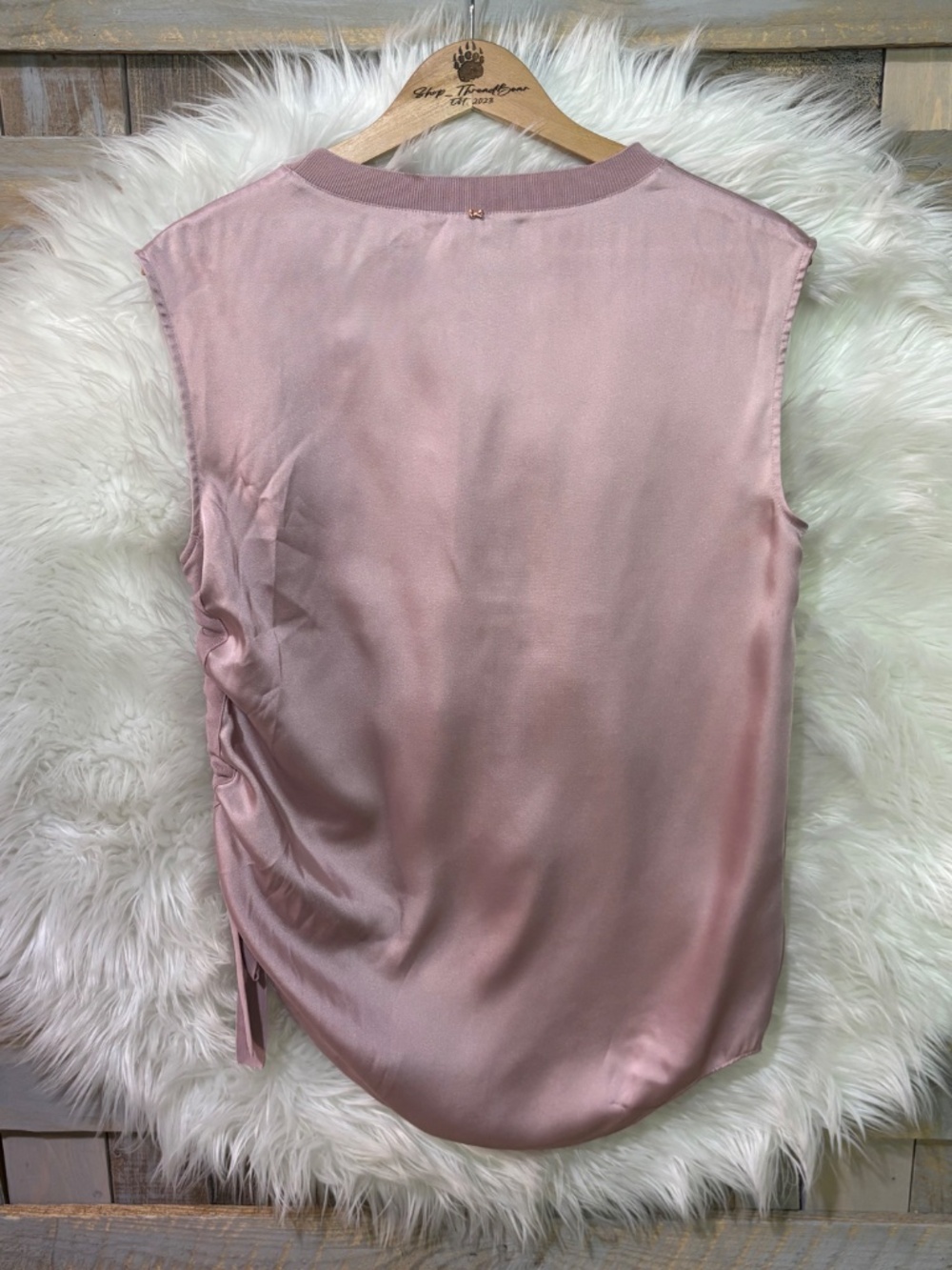 Like New [Ted Baker] Pink Sleeveless Ruched Knit Silky Blouse Top | 3 · Medium - Picture 3 of 15